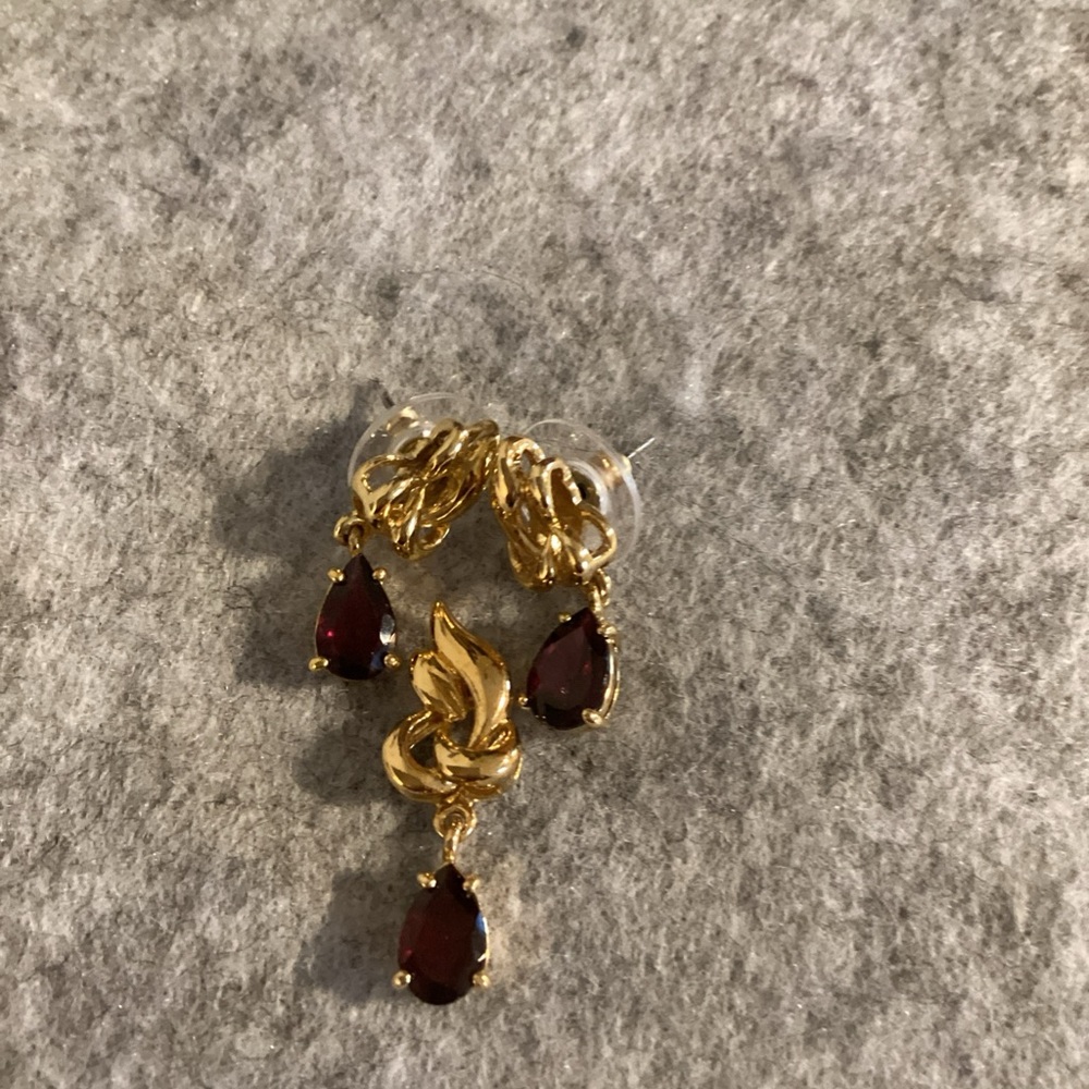Elegant Gold and Red Teardrop Earrings